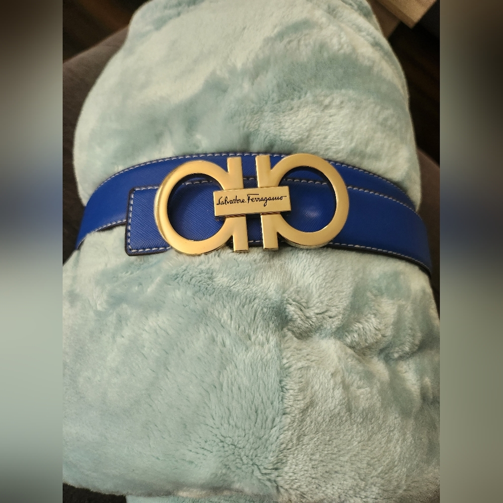 Salvatore Ferragamo women's belt in saffiano leather size 44 125